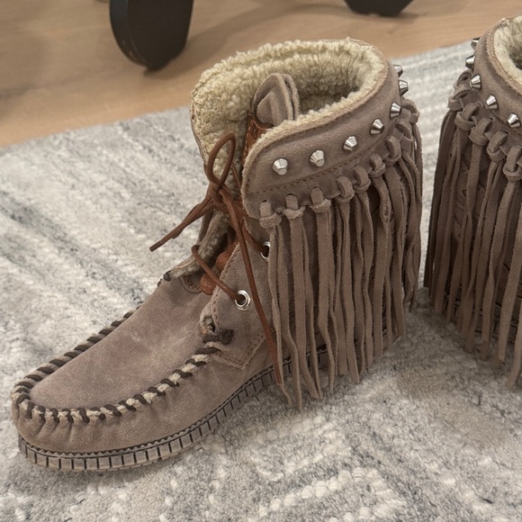 El Vaquero Studded Fringe Lace-Up Boots - Picture 6 of 7